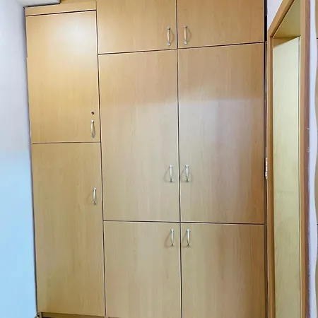 Front Exclusive Apartment *