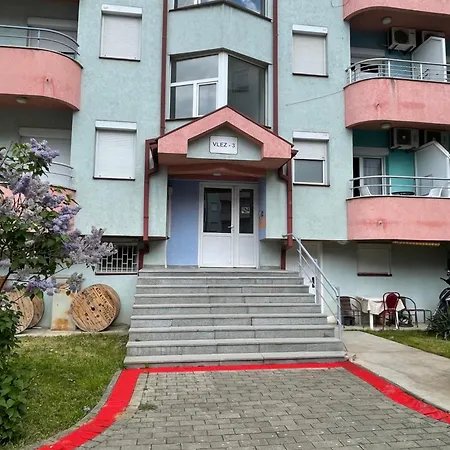 Front Exclusive Apartment